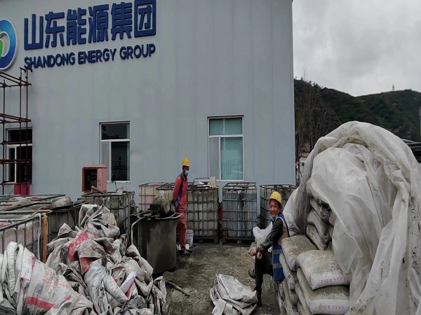 波莲镇厂房地面下沉注浆加固